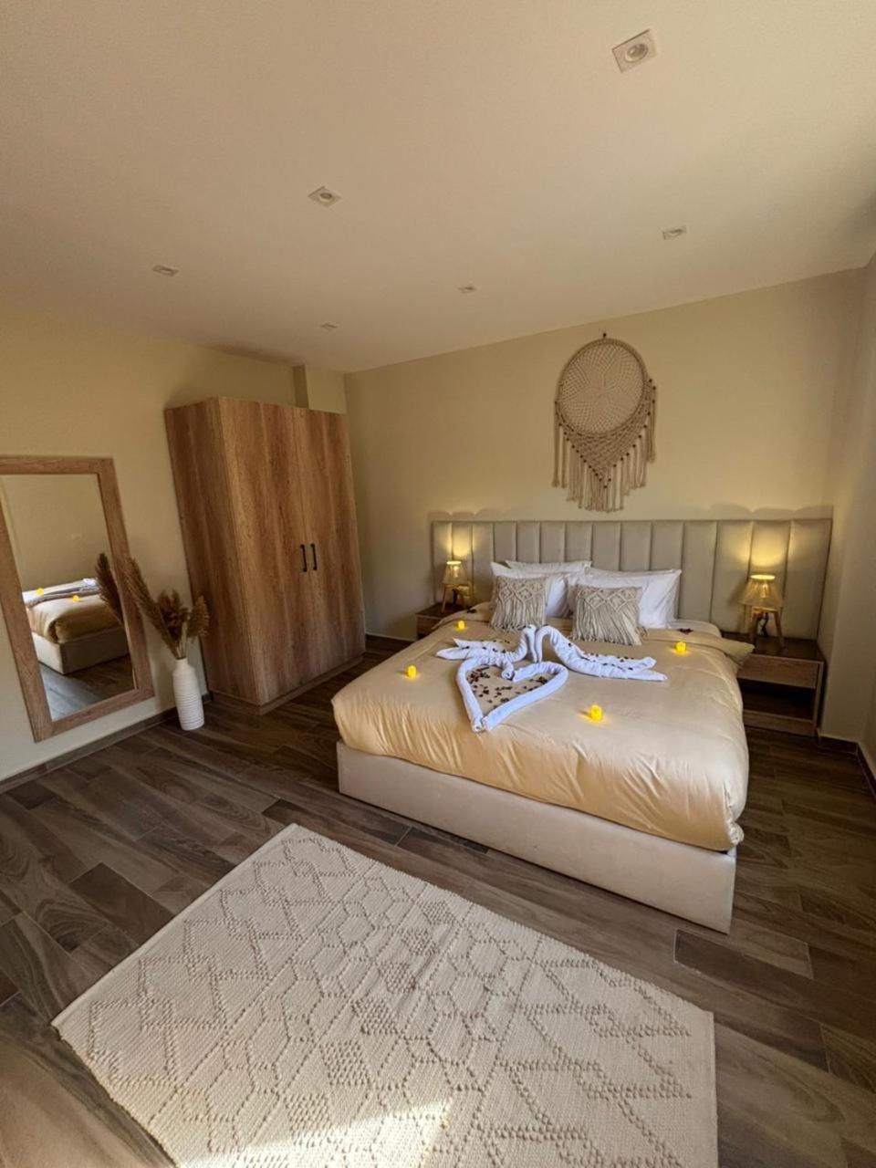 Sequoia Pyramids View Hotel Kafrat al Jabal Exterior photo